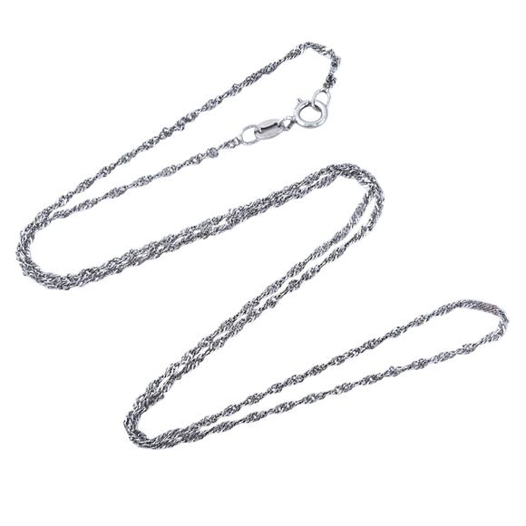 Vintage Italy Sterling Silver 925 1mm Twisted Chain Necklace 17.75" - Picture 1 of 3